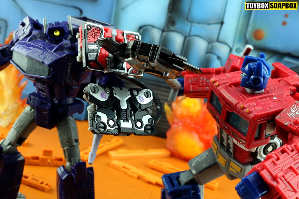 siege optimus prime and shockwave