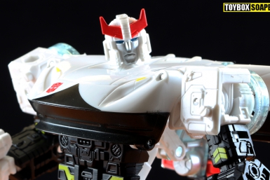 transformers siege prowl review