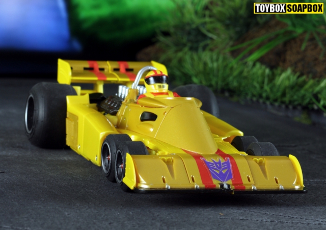 xtransbots voerheat transformers masterpiece dragstrip