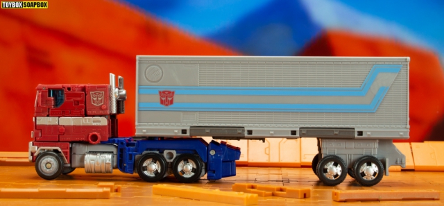 earthrise optimus prime trailer side