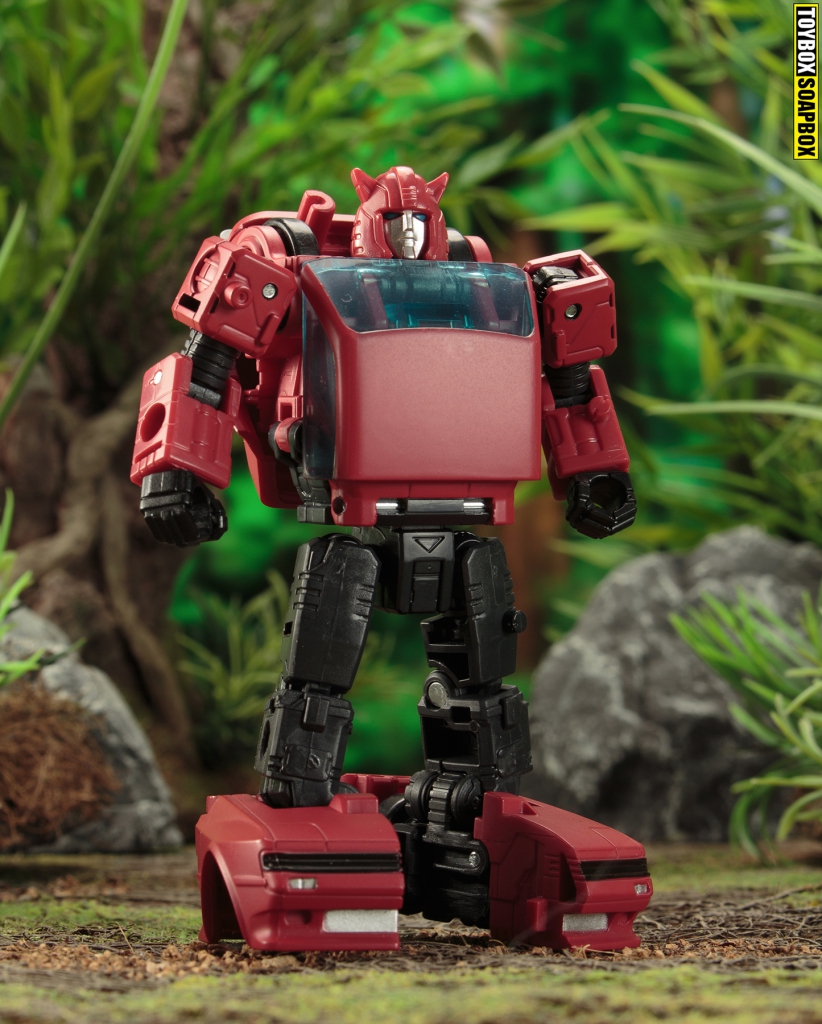 transformers earthrise deluxe cliffjumper robot mode