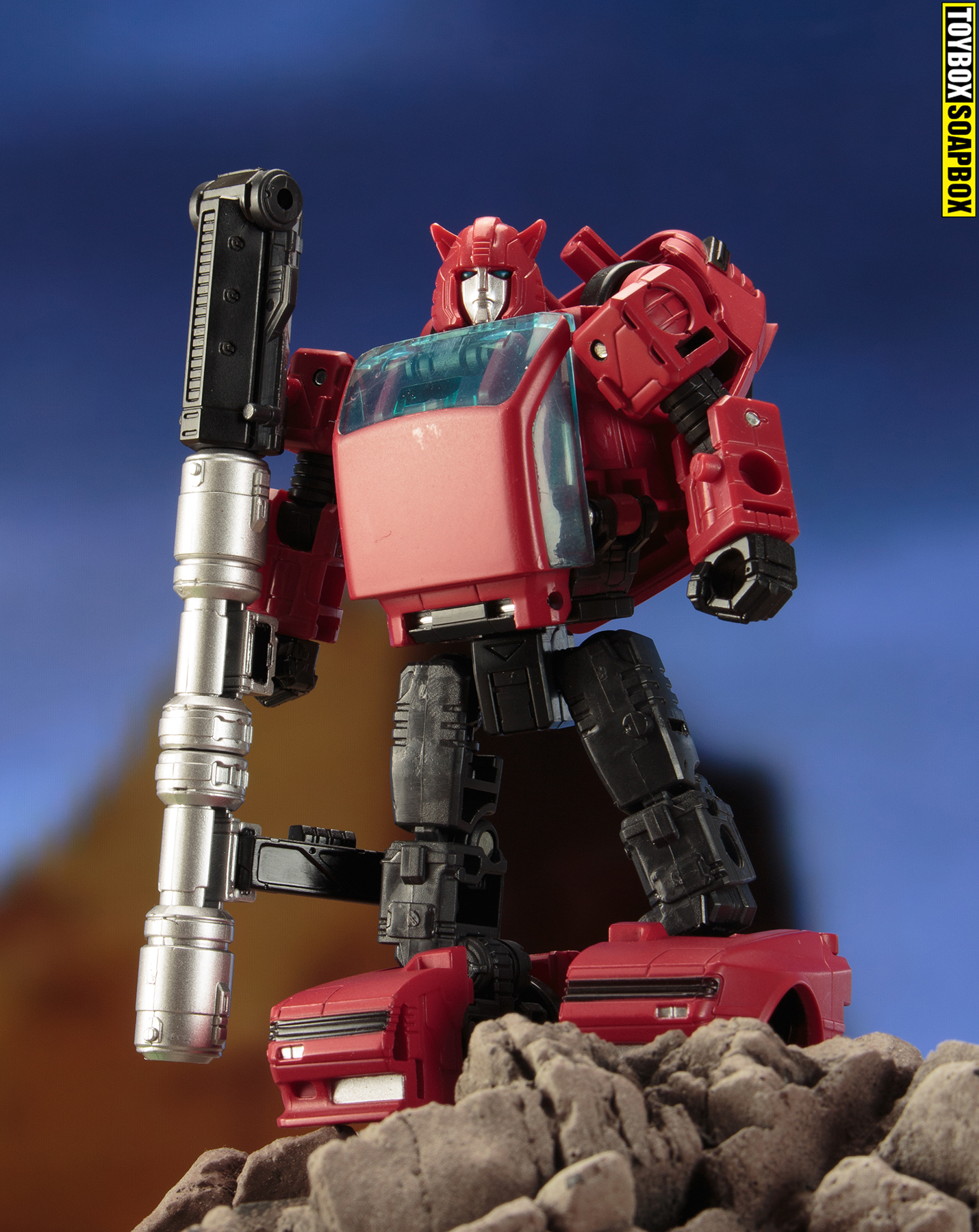 earthrise cliffjumper review pose