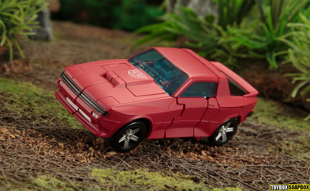 transformers earthrise cliffjumper vehicle mode roof