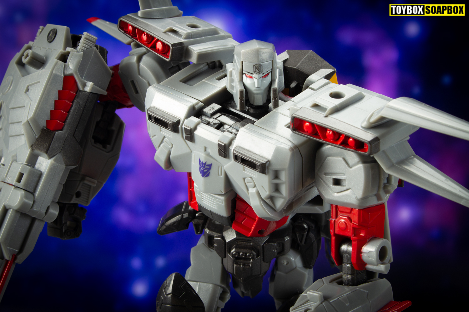 Transformers-Takara-Tomy-Generations-Selects-TT-GS09-Super-Megatron-review