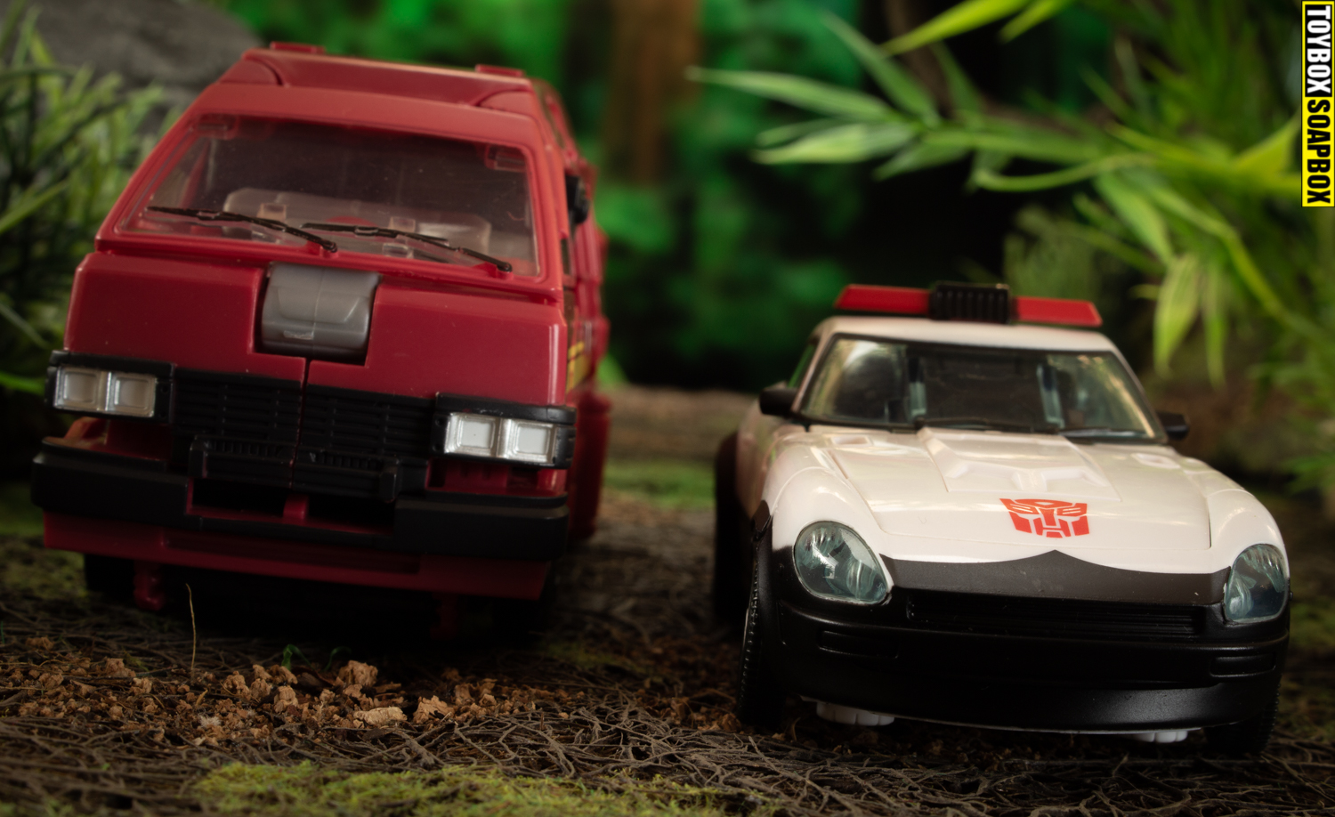 autobot alliance ironhide and prowl vehicle mode
