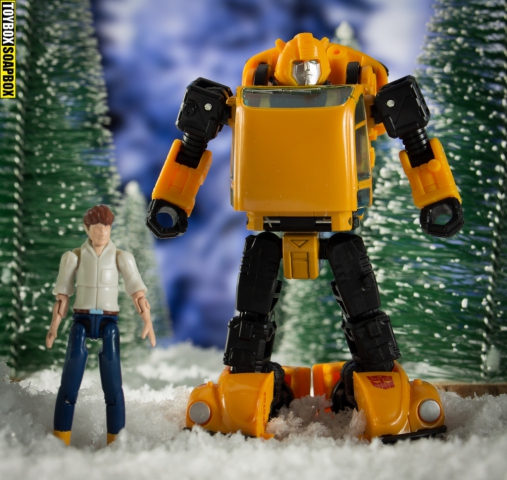 Netflix bumblebee and spike witwicky