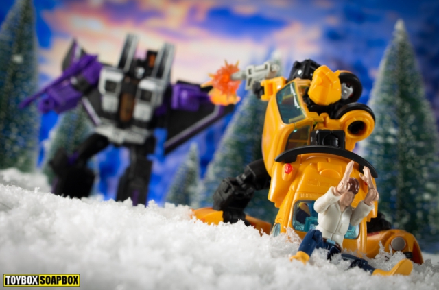 transformers-earthrise-skywarp-vs-bumblebee-netflix