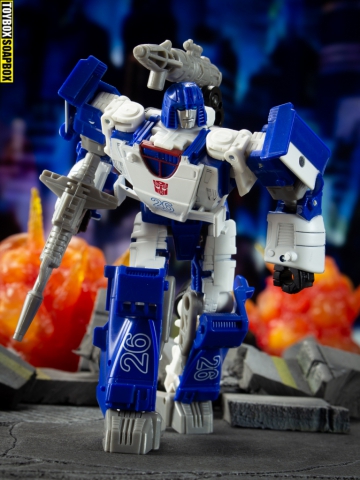 Battle-across-time-mirage-war-for-cybertron