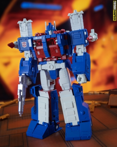 witwiki studio series 86 ultra magnus upgrade kit robot mode2 transformers studio series ultra magnus upgrade in robot mode in autobot city from transformers the movie