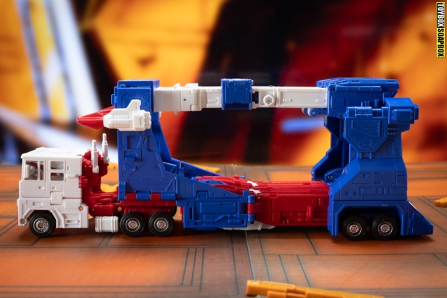 witwiki studio series 86 ultra magnus upgrade kit truck mode6 transformers studio series ultra magnus with upgrades in autobot city